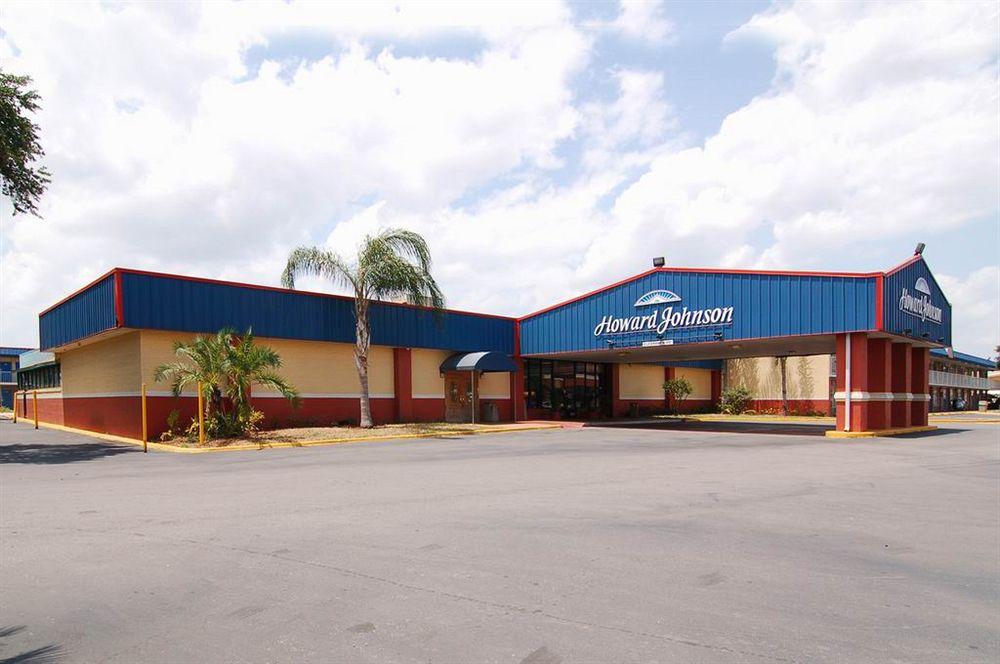 Holiday Inn Express & Suites - Tampa East - Ybor City By Ihg Exterior photo