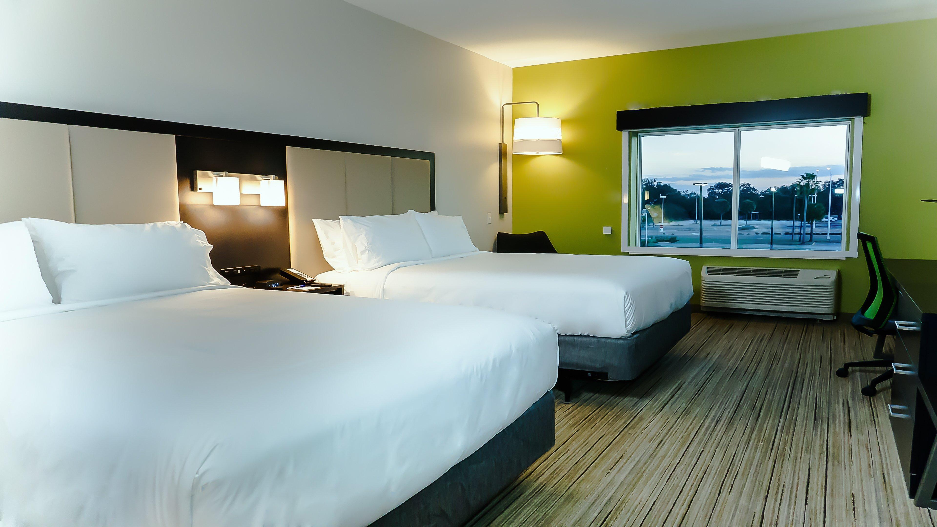 Holiday Inn Express & Suites - Tampa East - Ybor City By Ihg Exterior photo